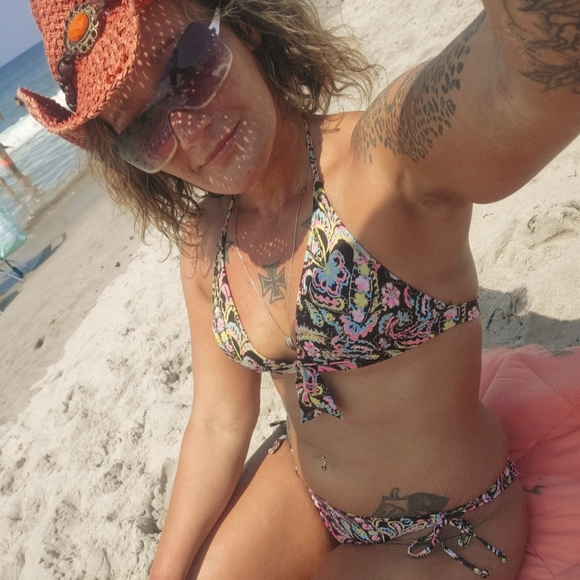 Meet your Posher, Anastasia - Picture 3 of 5